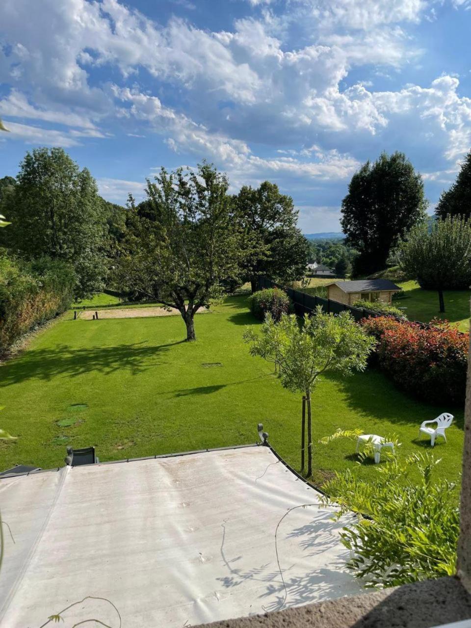 Maison Familiale En Auvergne, Nature Et Confort, 20 Min Lioran Hébergement de vacances